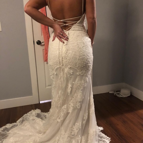 Wedding dress - Picture 4 of 4